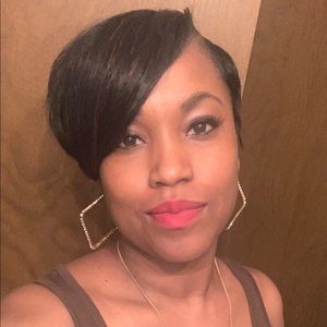 Meet your Posher, Carmen